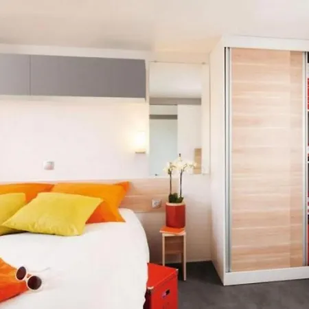 Domaine Résidentiel De Plein Air L'île D'offard Campeggio Saumur