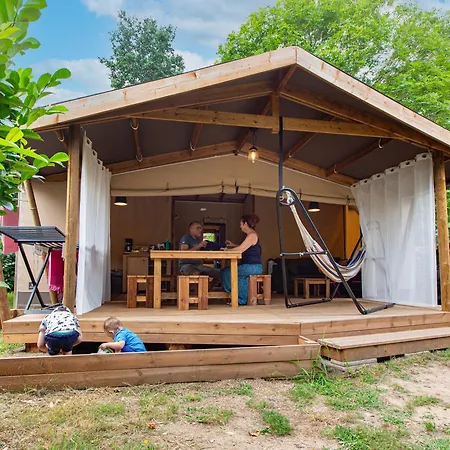 Domaine Résidentiel De Plein Air L'île D'offard Saumur